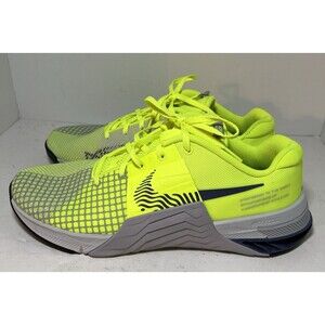 Nike Shoes Mens 11 Metcon 8 Volt Athletic Weight Lifting Sneakers Gym Training